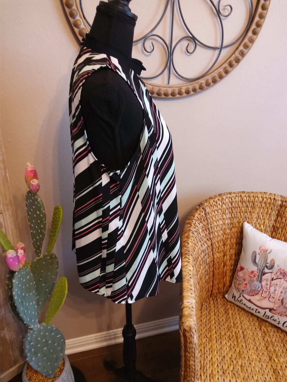 Elle Sleeveless Camisole in Black, White, Mint & Pink - Picture 6 of 11